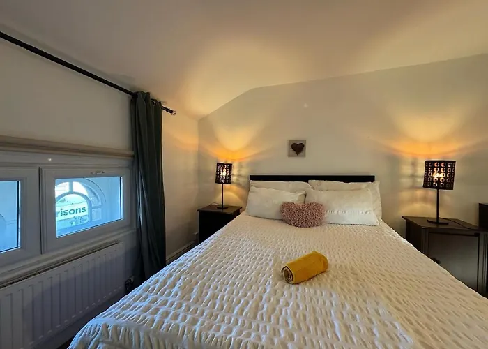 Victoria Road Swindon - 1 Bedroom Apartment